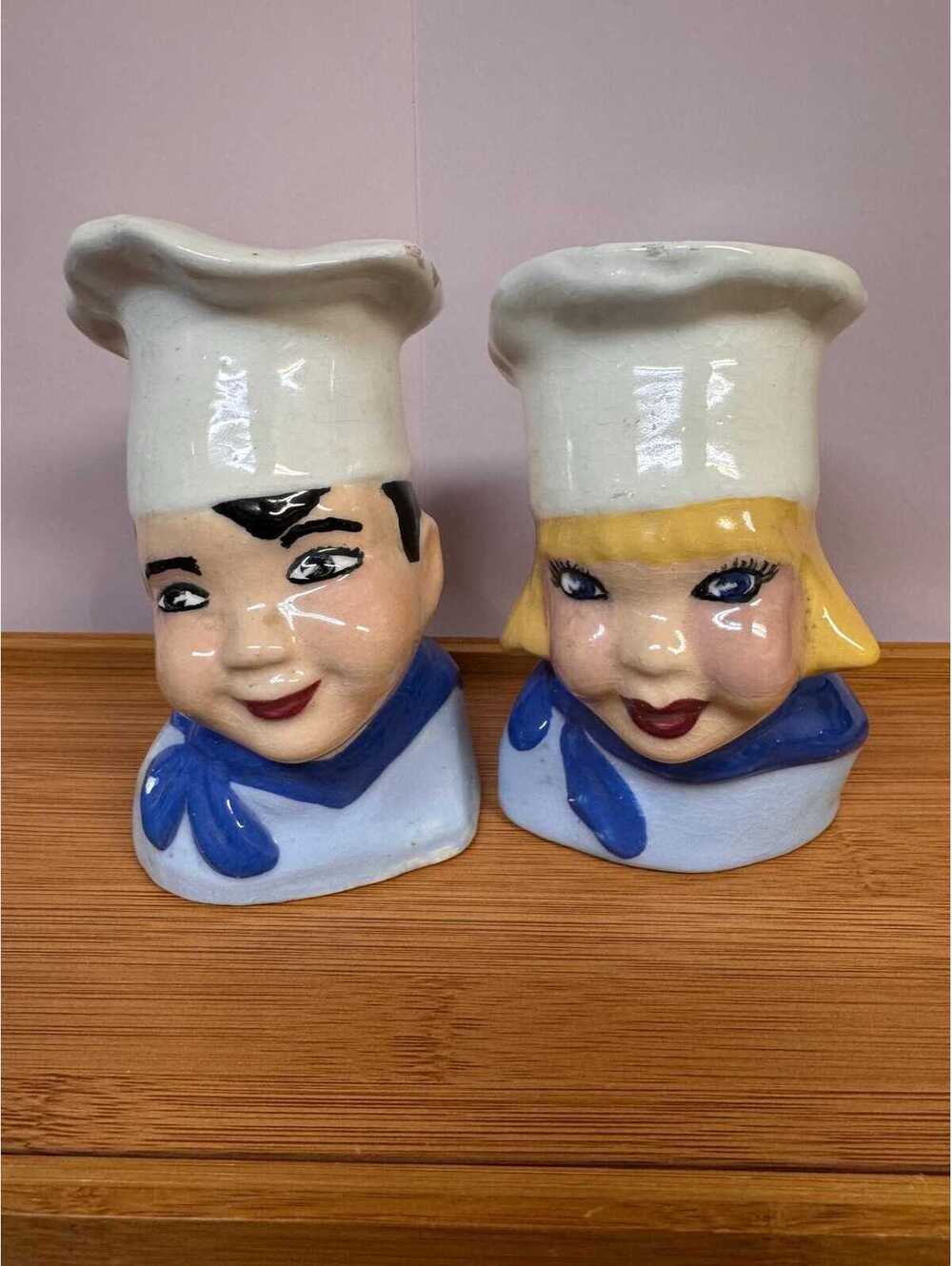 Mid Century hand painted 1940’s/50’s Ceramic Salt & Pepper Shakers